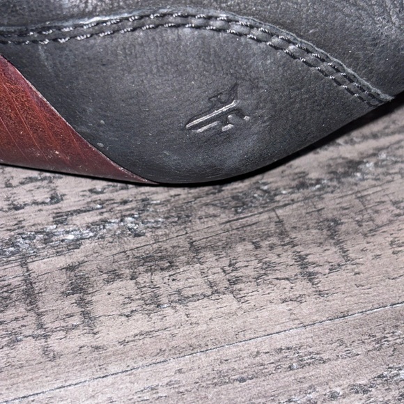 Frye Reina Cutout Booties in black leather SZ 6 - Picture 4 of 9